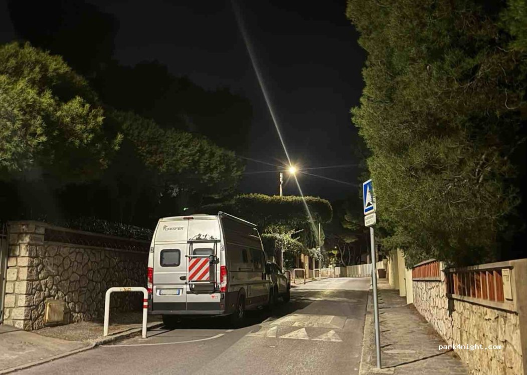 (13260) Cassis - 31 Avenue Jean Jacques Garcin — foto 5