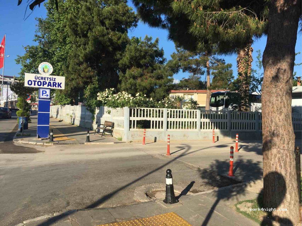 (45600) Manisa - 33 Süleyman Demirel Bulvarı — foto