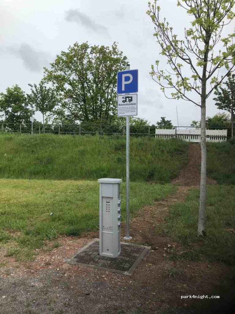 Wohnmobilstellplatz Ingelheim — foto