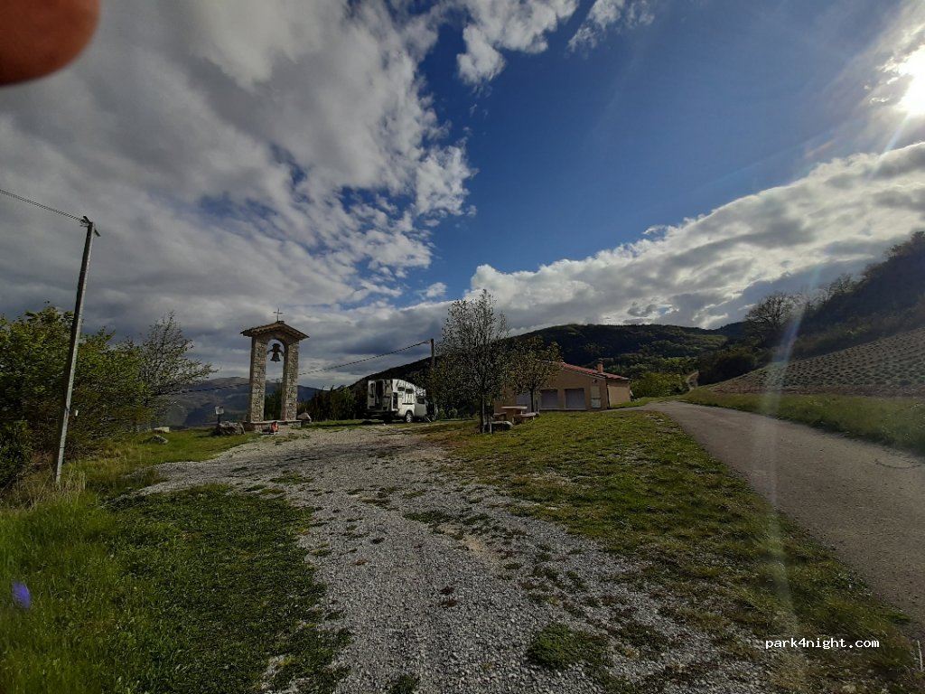 (26560) Izon-la-Bruisse - Pichot — foto