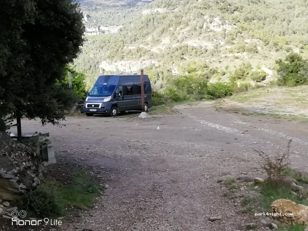 (22437) Graus - Unnamed Road — foto