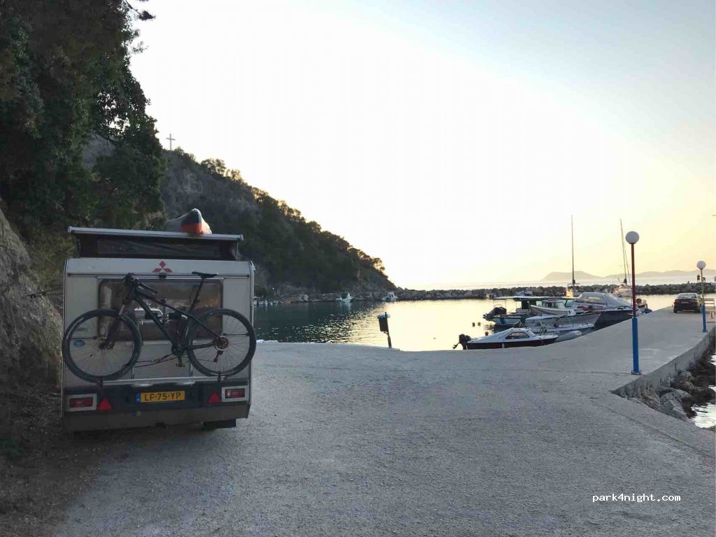 (460 30) Arillas - Unnamed Road — foto 2