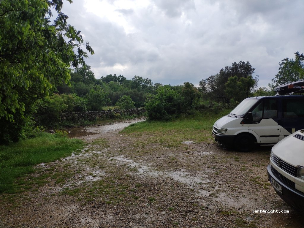 (23244) Starigrad - 44 Paklenička ulica — foto