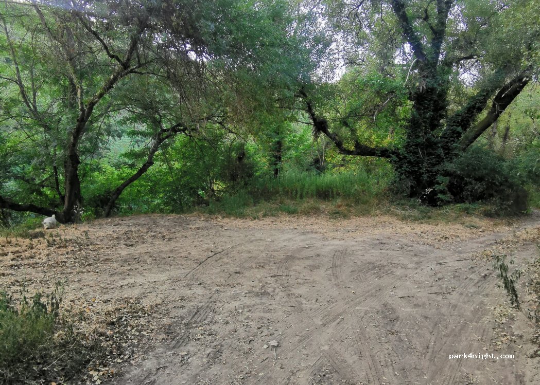 (30630) Montclus - Chemin de la Grange — foto 4