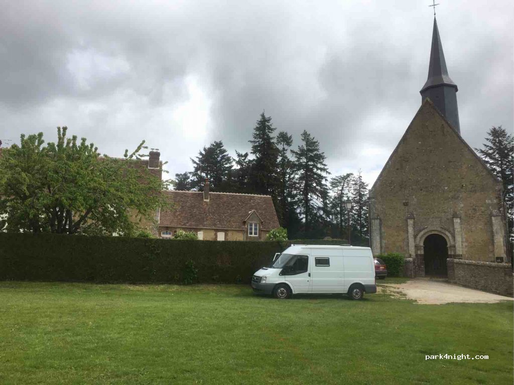 (61190) Champs - 24 Le Bourg Ouest — foto 2