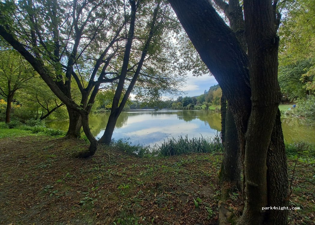 (2500) Esztergom - Fárikúti út — foto 4