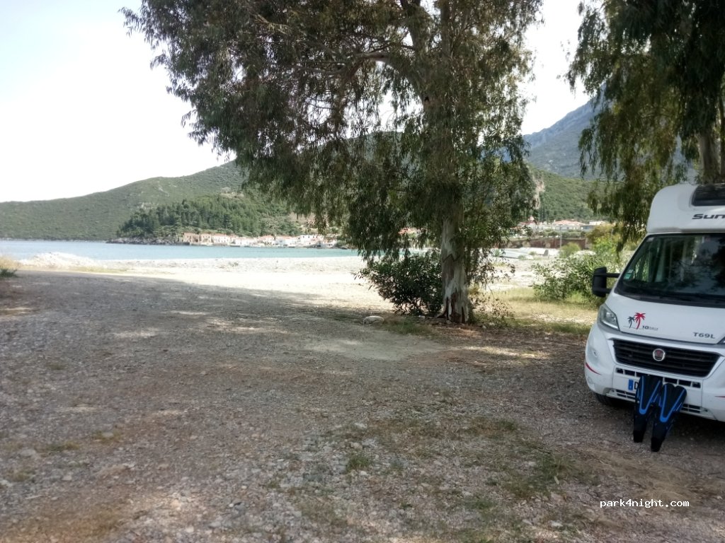 (230 52) Κυπαρίσσιον Λακωνίας - Unnamed Road — foto
