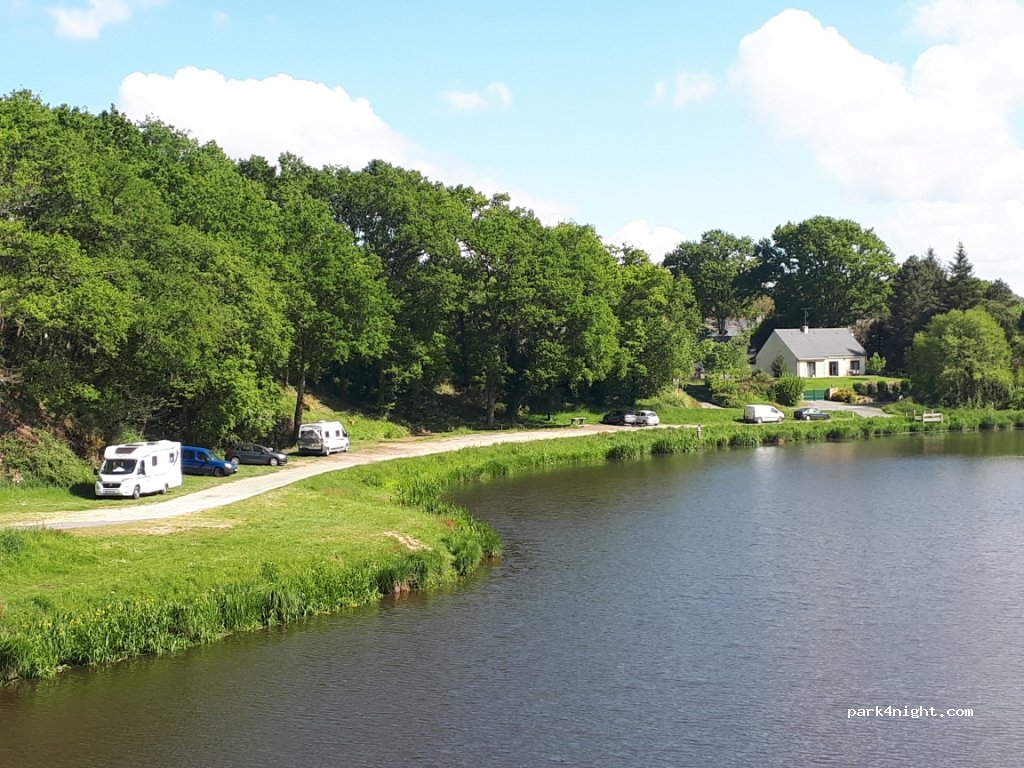 (44630) Plesse - 5876A Saint-Clair — foto