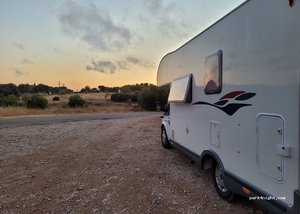 (13500) Martigues - Montée de la Préfecture — foto 3