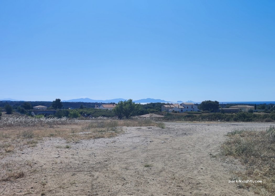 (13500) Martigues - 2 Allée des Roches — foto
