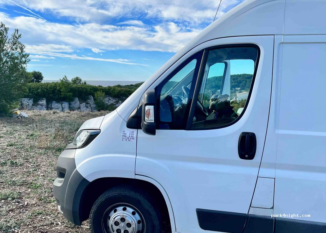 (13500) Martigues - 2 Allée des Roches — foto 3