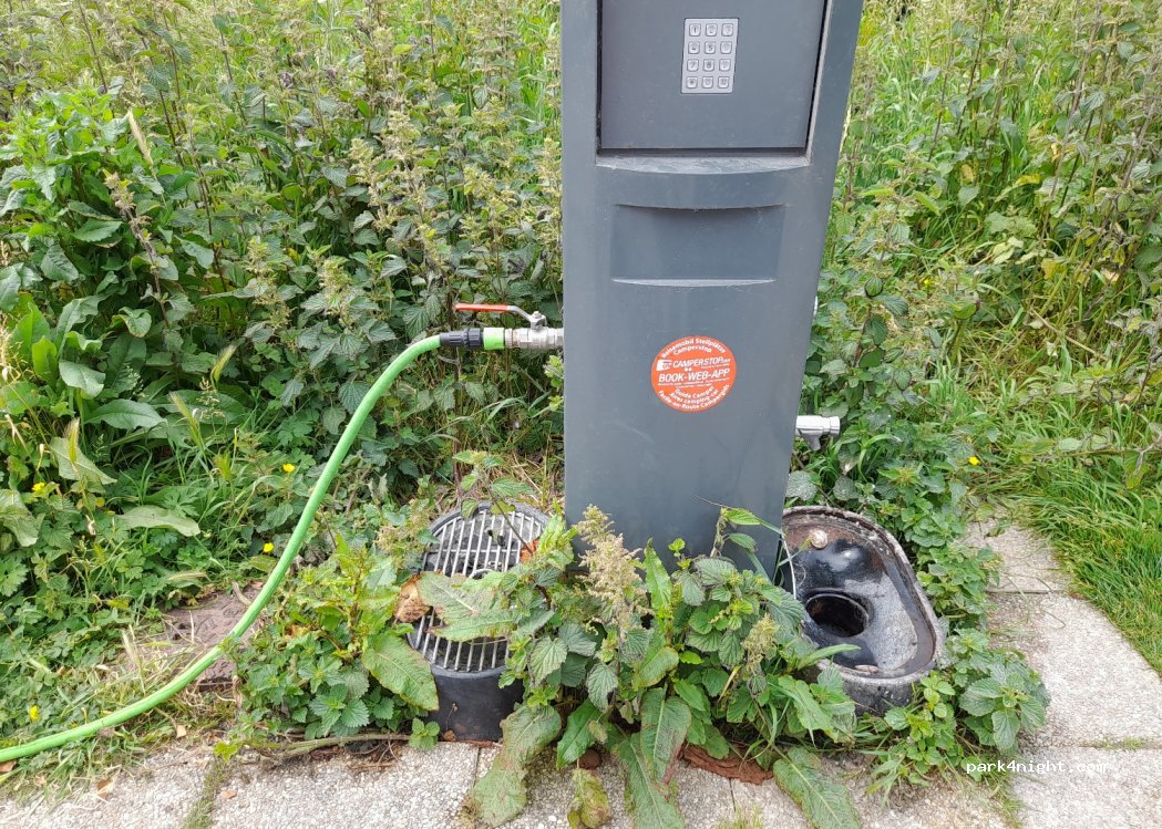 (14520) Port-en-Bessin-Huppain - 4 Rue du 11 Novembre — foto 3