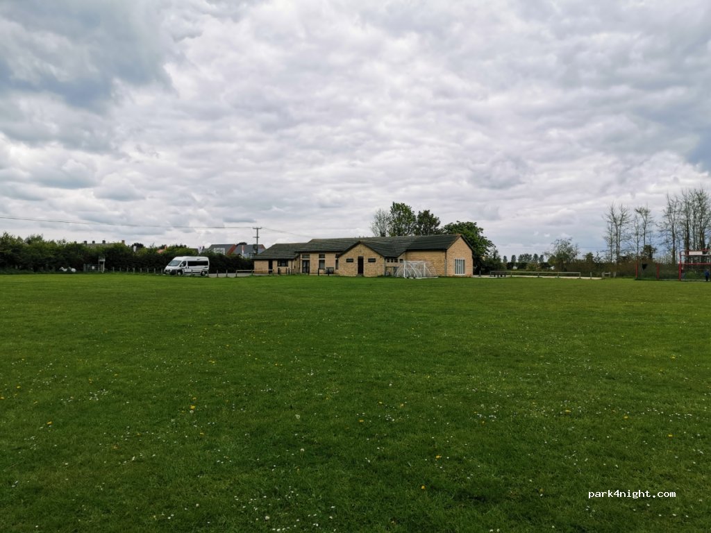(OX18 2DZ) Aston - 3 Foxwood — foto