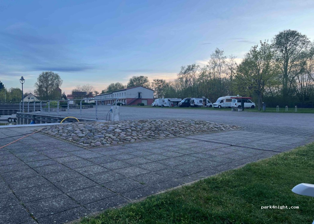 Marina Yacht- und Wohnmobilhafen Beeskow — foto 4