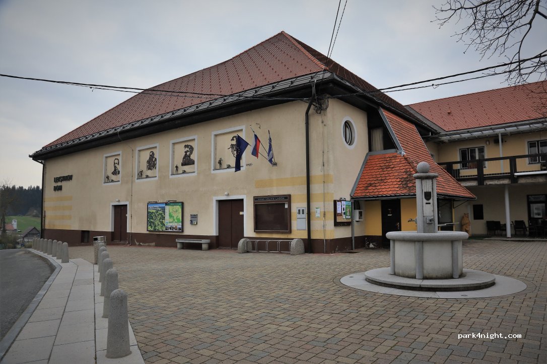 (1315) Velike Lašče - 3 Na postajo — foto 2