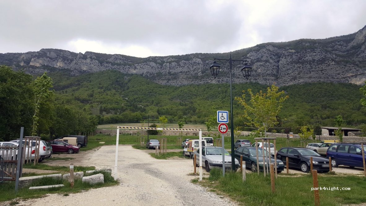(26400) Saou - 1 Rue de la Gouttière — foto