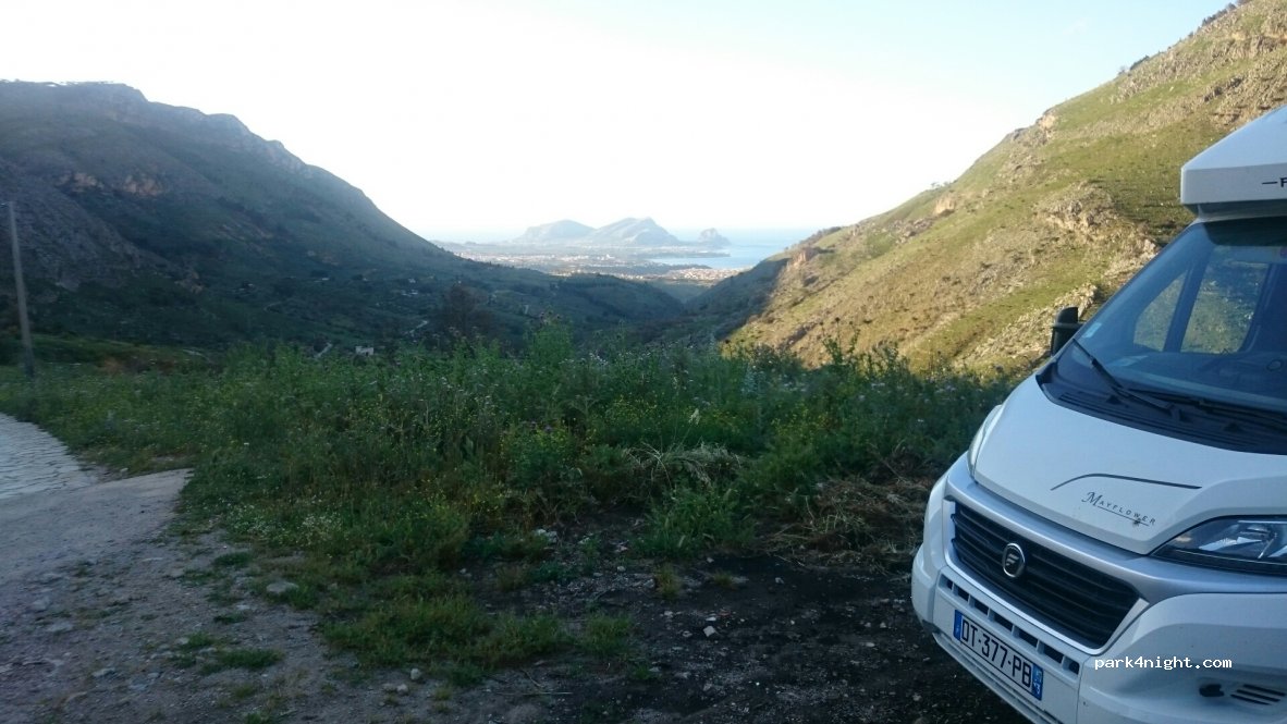 (90014) Ventimiglia di Sicilia - Via Case Nuove — foto 3