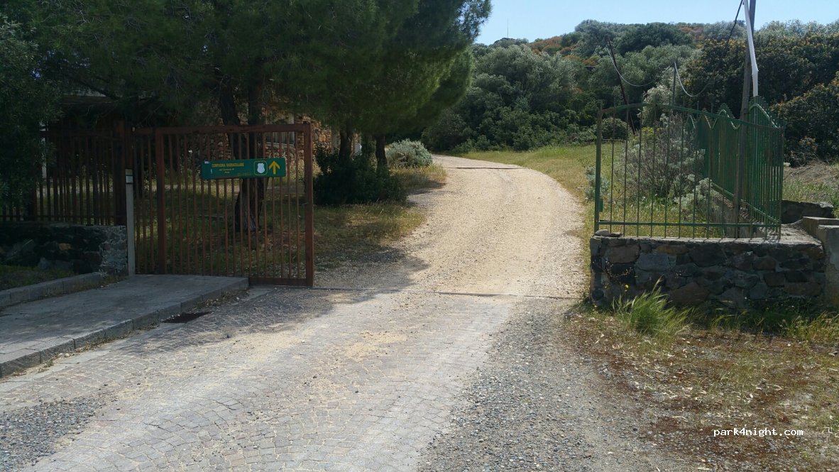 (09010) Pula - Strada vicinale di Santa Vittoria — foto 3