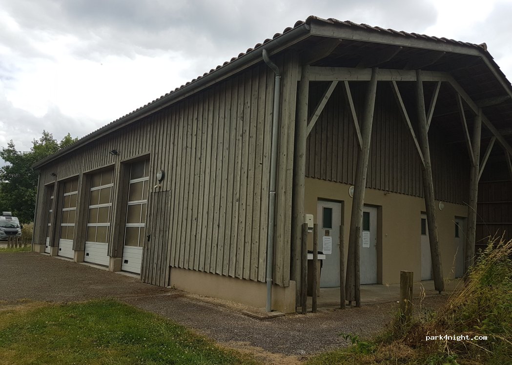 (33730) Pompéjac - 27 Le Bourg — foto 5