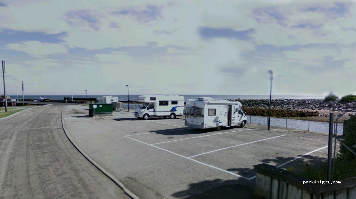 (KW8 6JZ) Helmsdale - Shore Street — foto