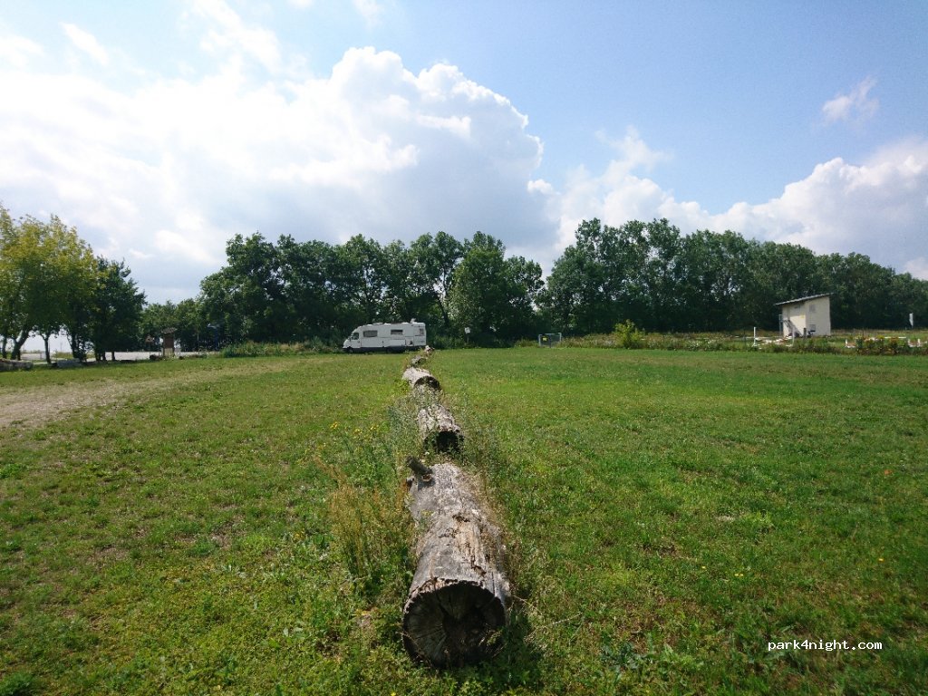 (14913) Jüterbog - 1 Dorfstraße — foto