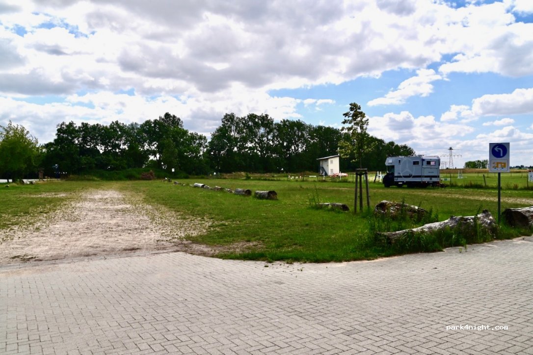 (14913) Jüterbog - 1 Dorfstraße — foto 3