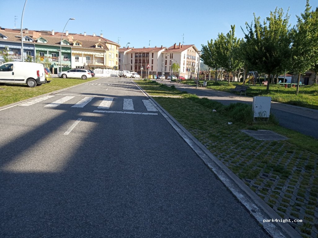 (31800) Alsasua - 3 Calle Soldaubide — foto