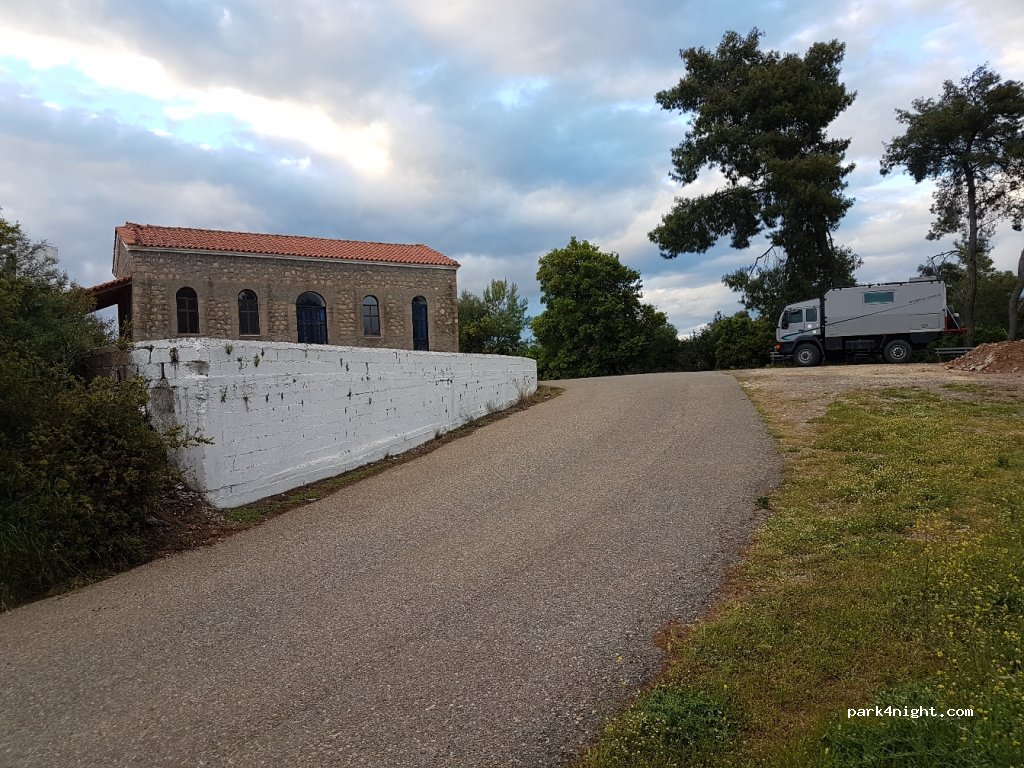 (270 65) Aspra Spitia - Unnamed Road — foto 2