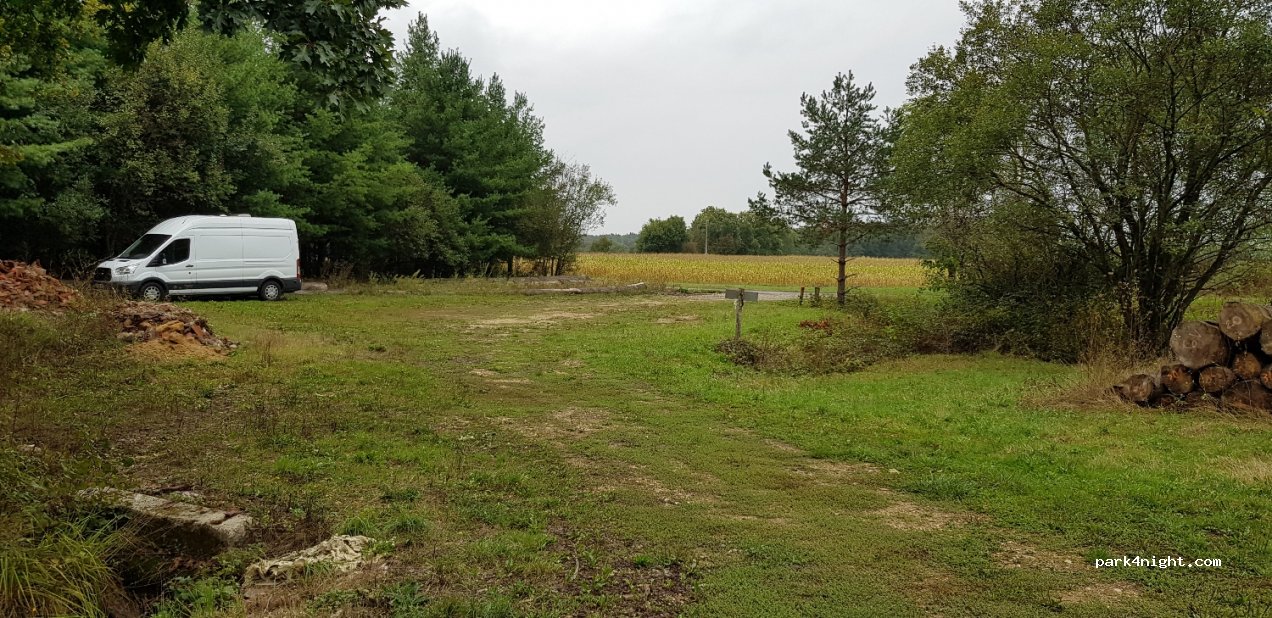 (01370) Saint-Étienne-du-Bois - Chemin de l'Étang de Bu — foto