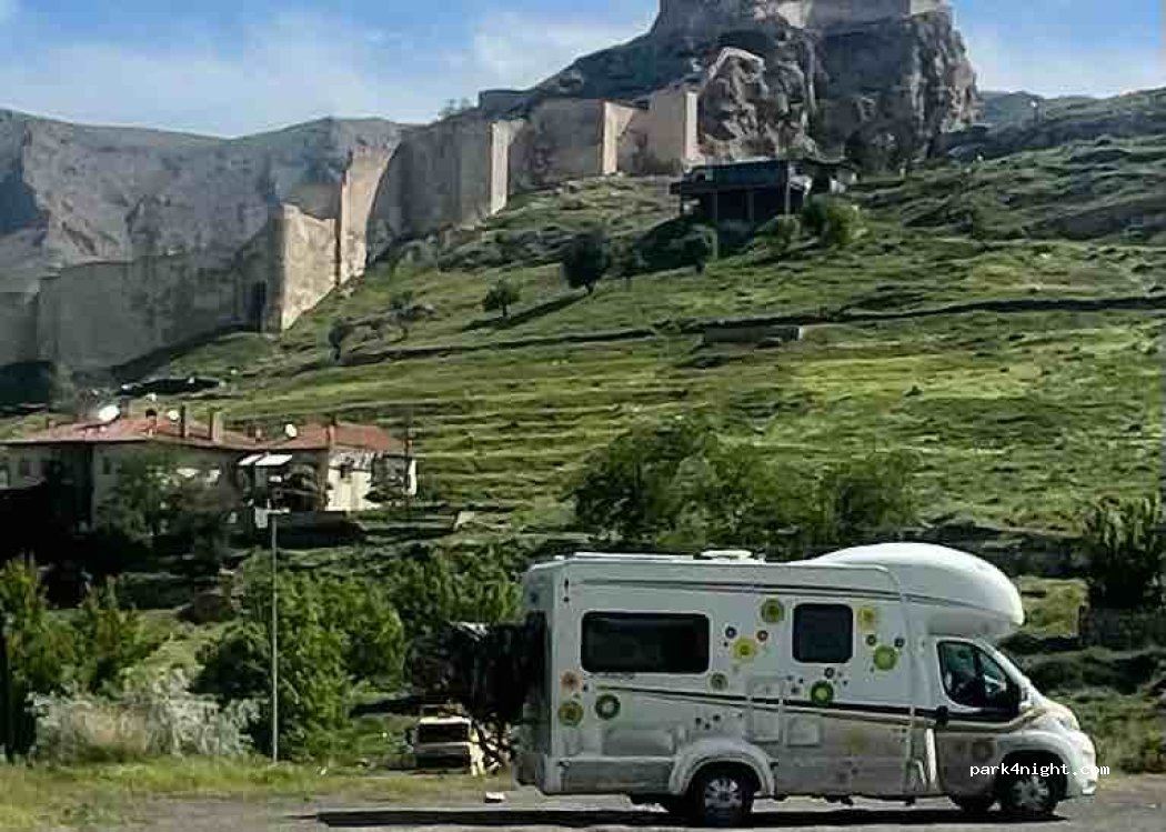 (58300) DIVIGRI - Pk:58300 Kızılay Caddesi — foto