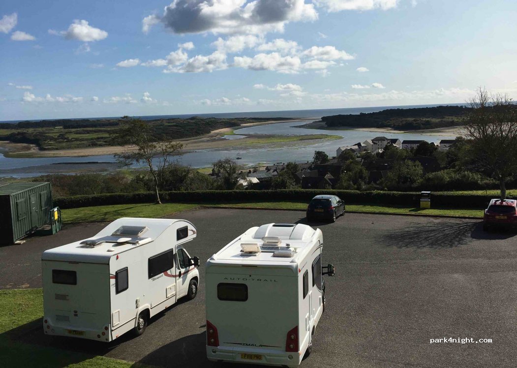 (BT33 0NF) Dundrum - 1 Castle Hill — foto 2