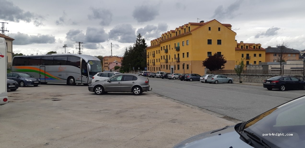 (40100) Real Sitio de San Ildefonso - 1 Paseo Fuente del Príncipe — foto