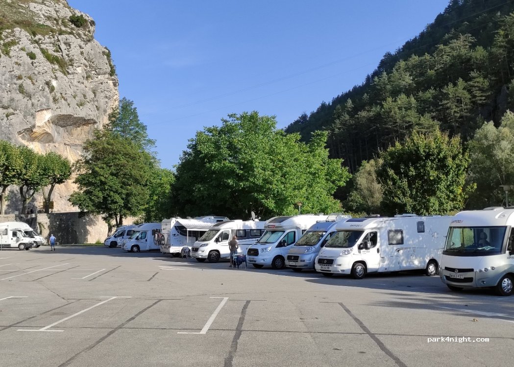 (04120) Castellane - Ancienne Route de Grasse — foto 3