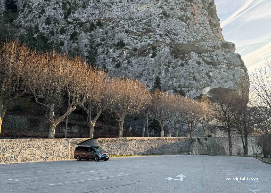(04120) Castellane - Ancienne Route de Grasse — foto 4