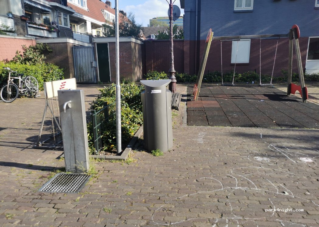 (1021 CT) Amsterdam - 5 Rietzangerweg — foto