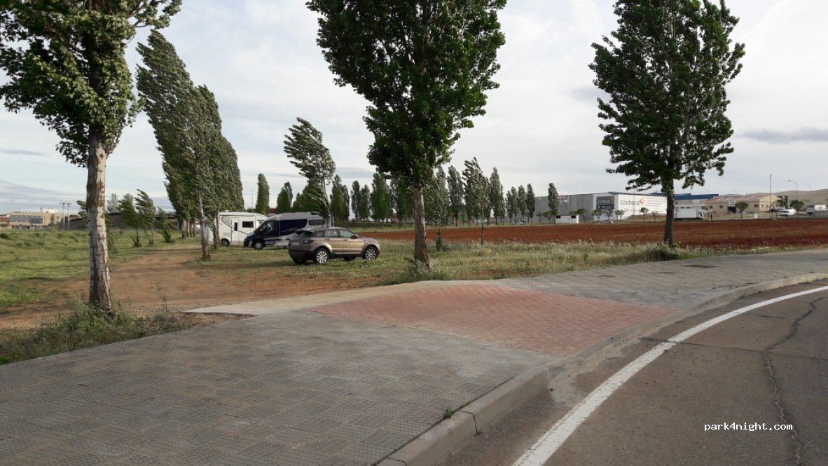 (37188) Carbajosa de la Sagrada - 4 Calle Segunda — foto