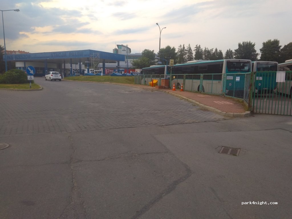 (35-501) Rzeszów - 6 aleja Wyzwolenia — foto