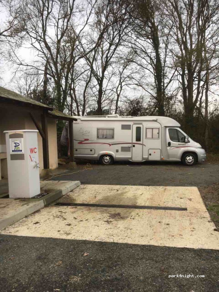 Aire de La Bruère-sur-Loir — foto 4