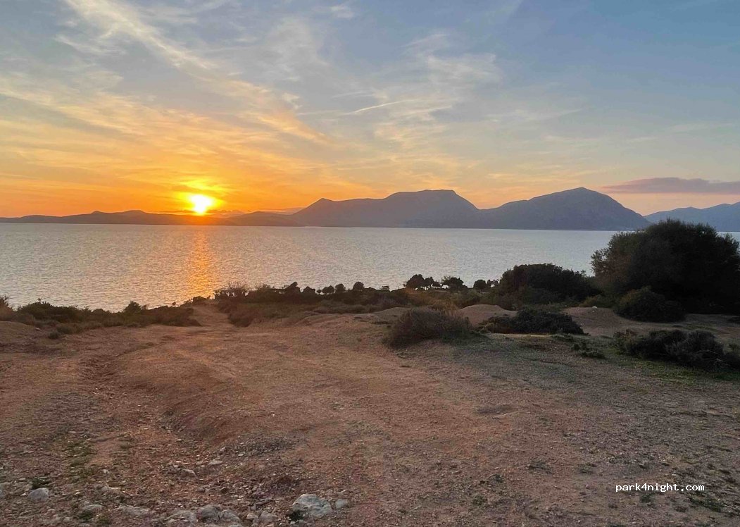 (300 06) Astakos - Unnamed Road — foto