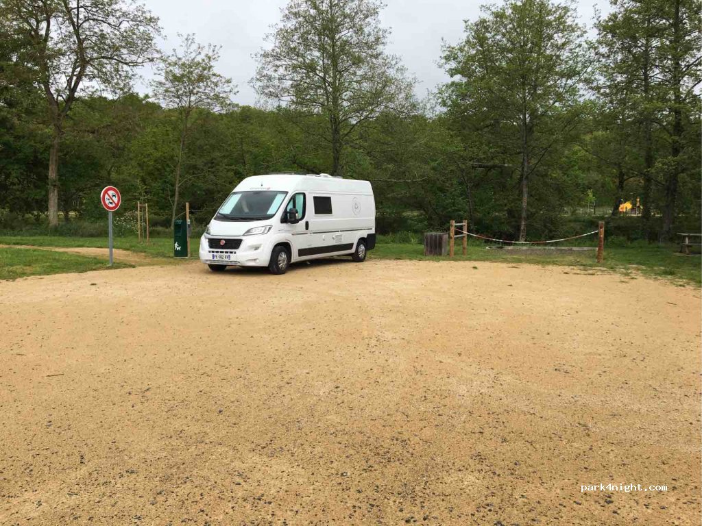 (79330) Saint-Varent - 47 Route de Pierrefitte — foto