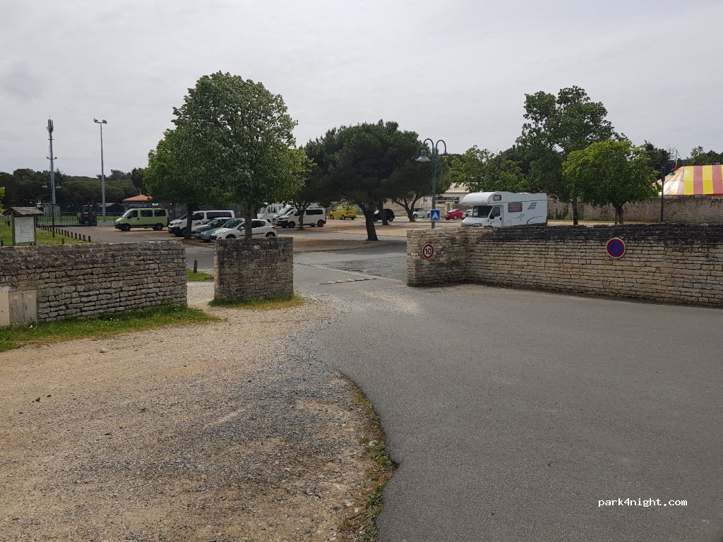 (17630) La Flotte - 14-20 Route de la Noue — foto