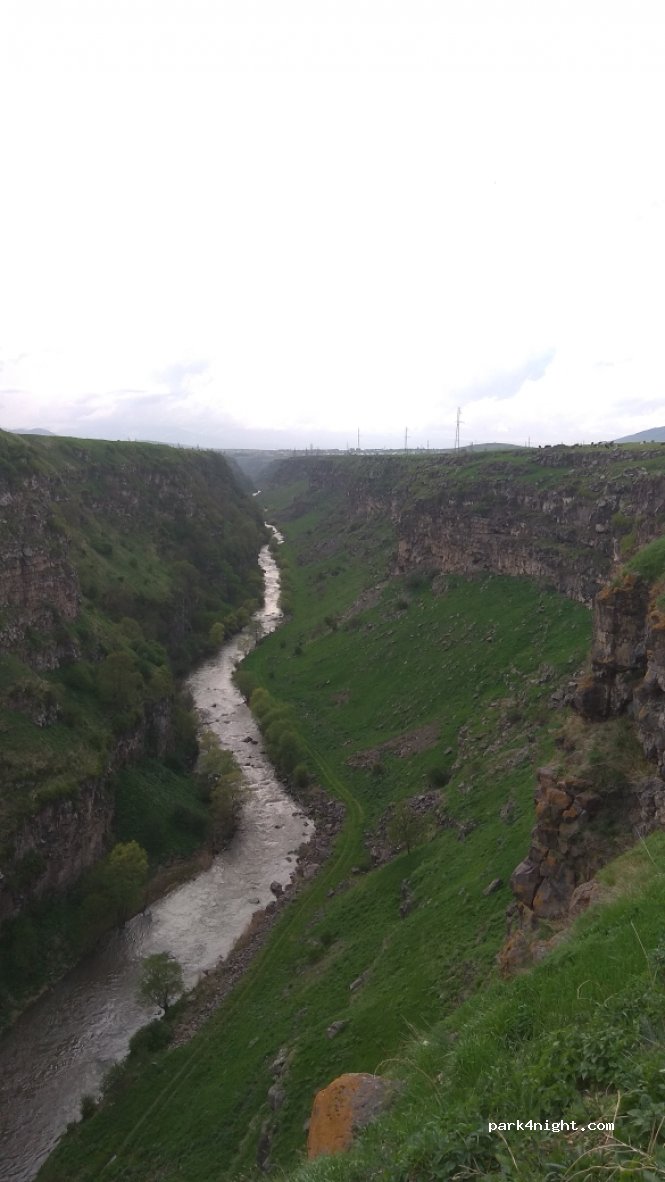 () Stepanavan - 52 Tigran Mets Ave — foto