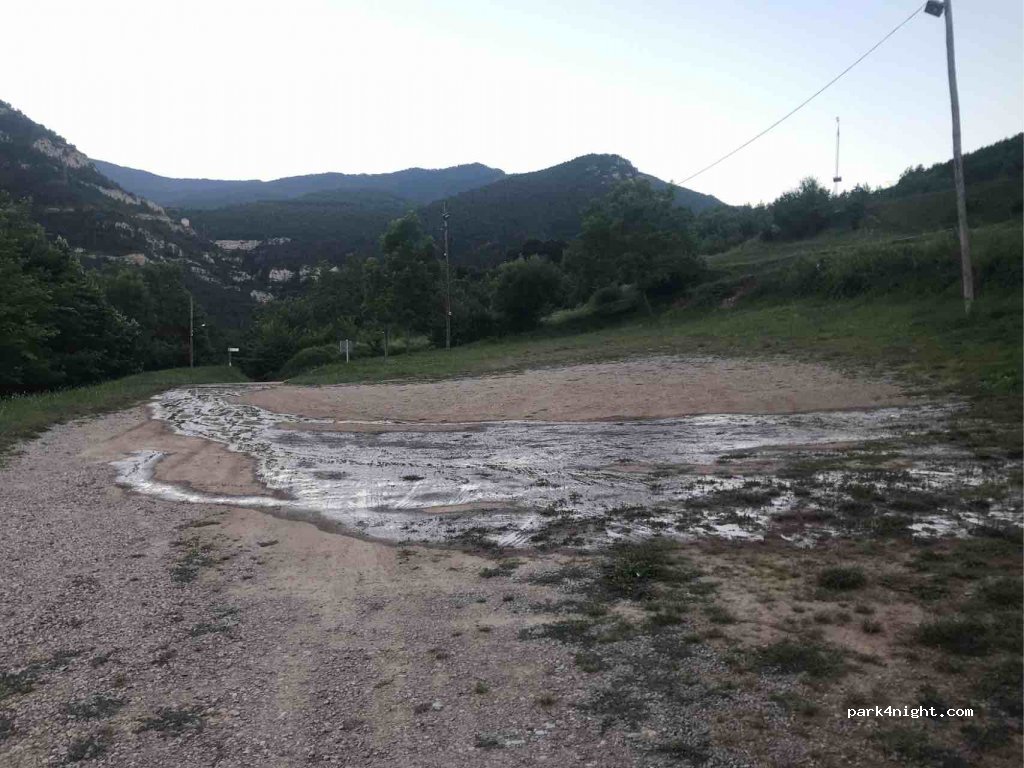 (08694) Guardiola de Berguedà - 33 Carretera a Bagà — foto