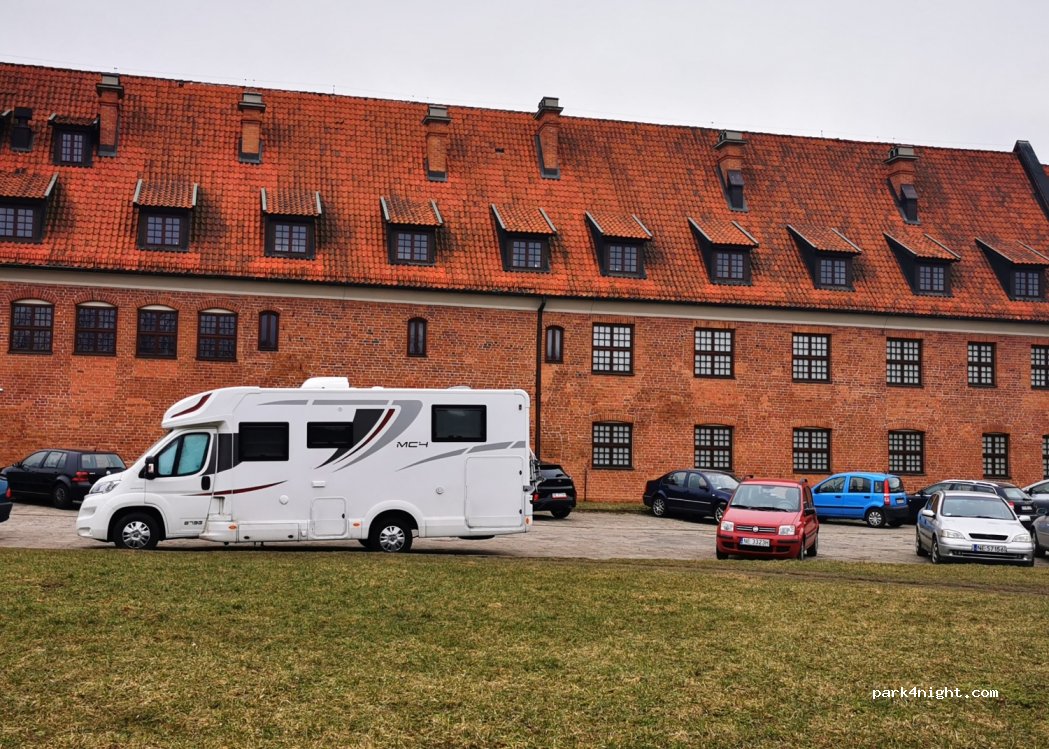 (82-300) Elbląg - 7-9 Zamkowa — foto 2