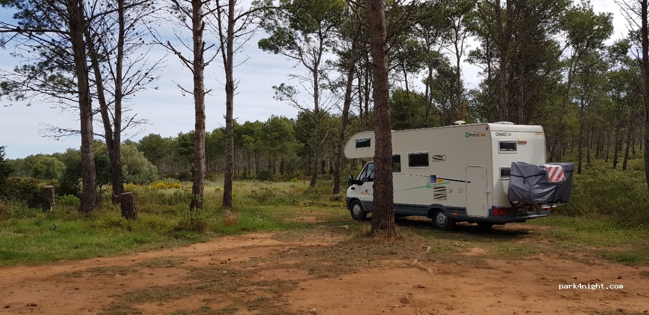 (17257) Torroella de Montgrí - Carretera de l'Escala a l'Estartit — foto 2