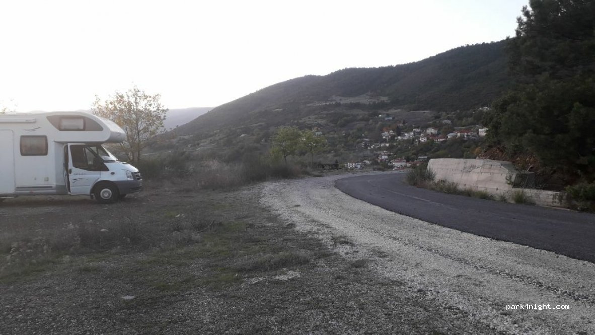 (422 00) Trigona - Ethniki Odos Trikalon Ioanninon — foto 2
