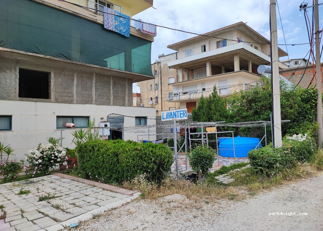 () Orikum - Bulevardi Princesha Rugjine — foto