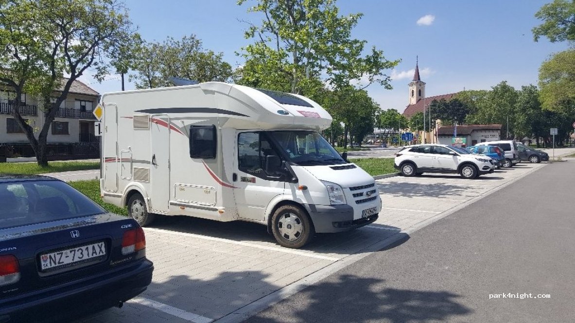(941 31) Dvory nad Žitavou - 3 Hlavná — foto 2