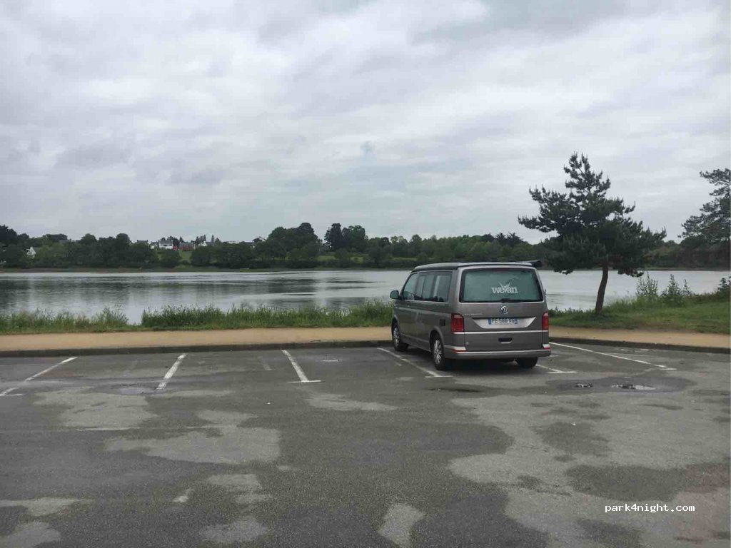 (56000) Vannes - 3 Allée des Frères Cadoret — foto