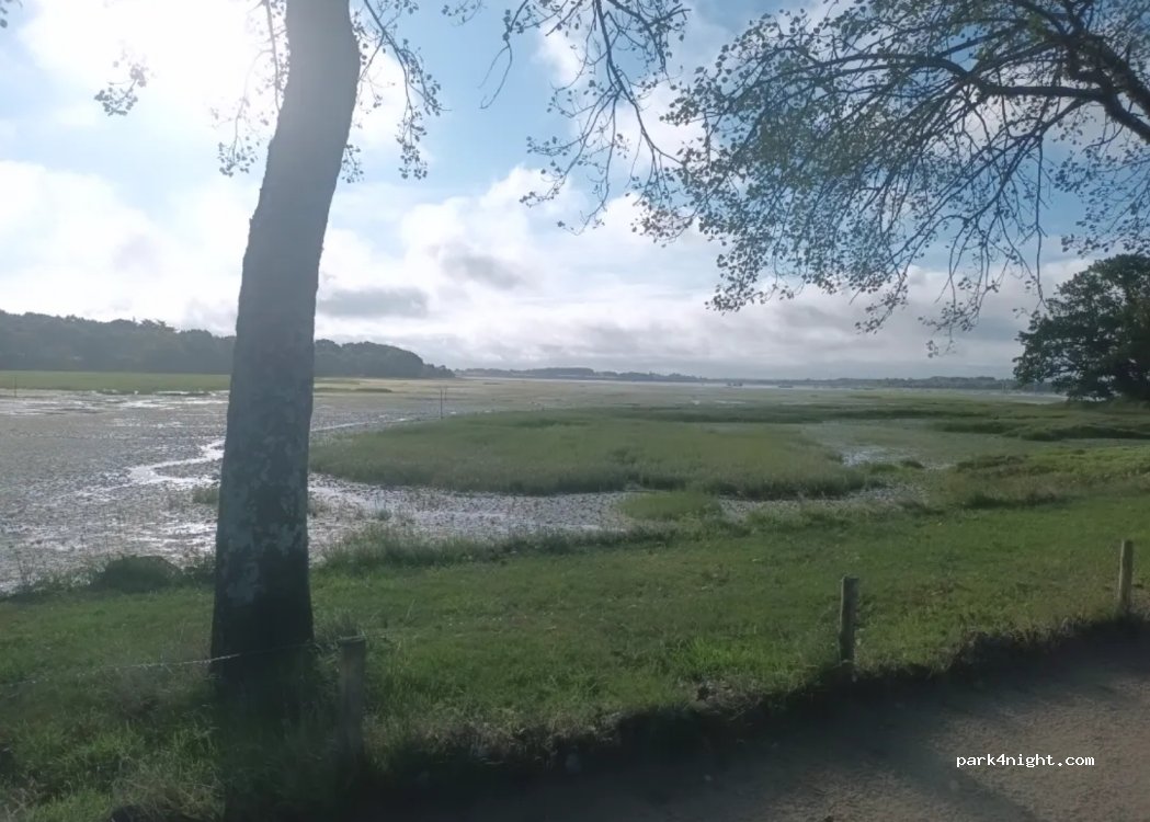 (56000) Vannes - 3 Allée des Frères Cadoret — foto 4